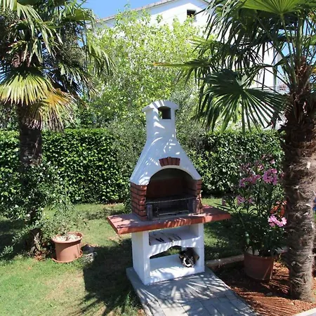 Apartment Miro 1 In Malinska - Insel Krk 14418 Apartman